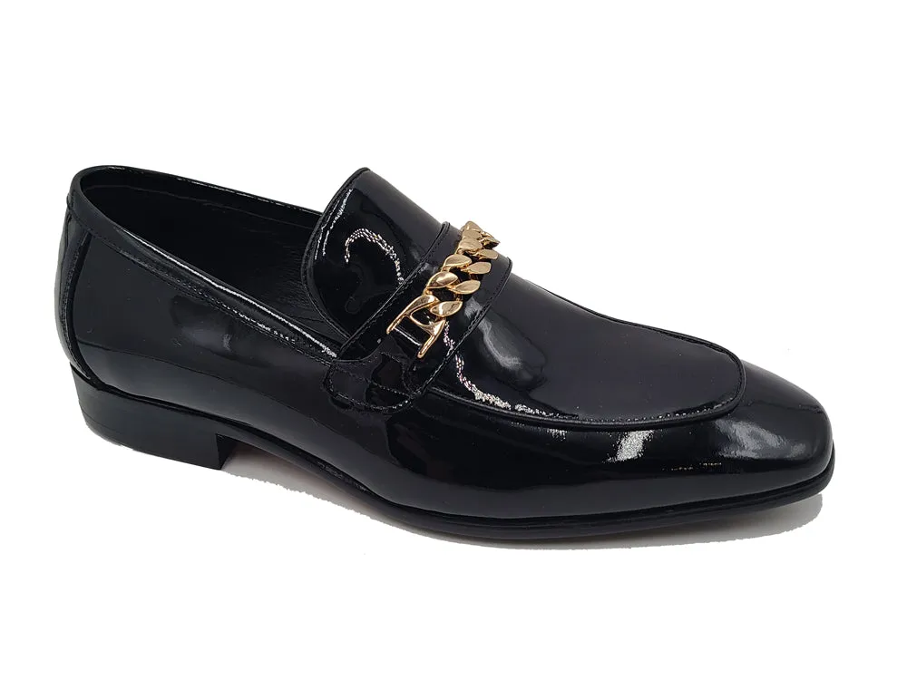 Beveled Squared Toe Patent Leather Loafer