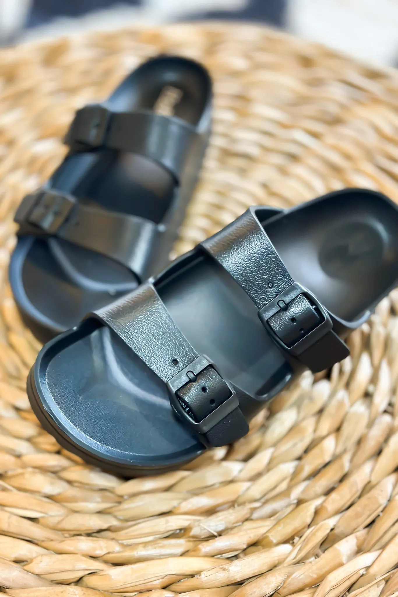 Buddy Sandals II