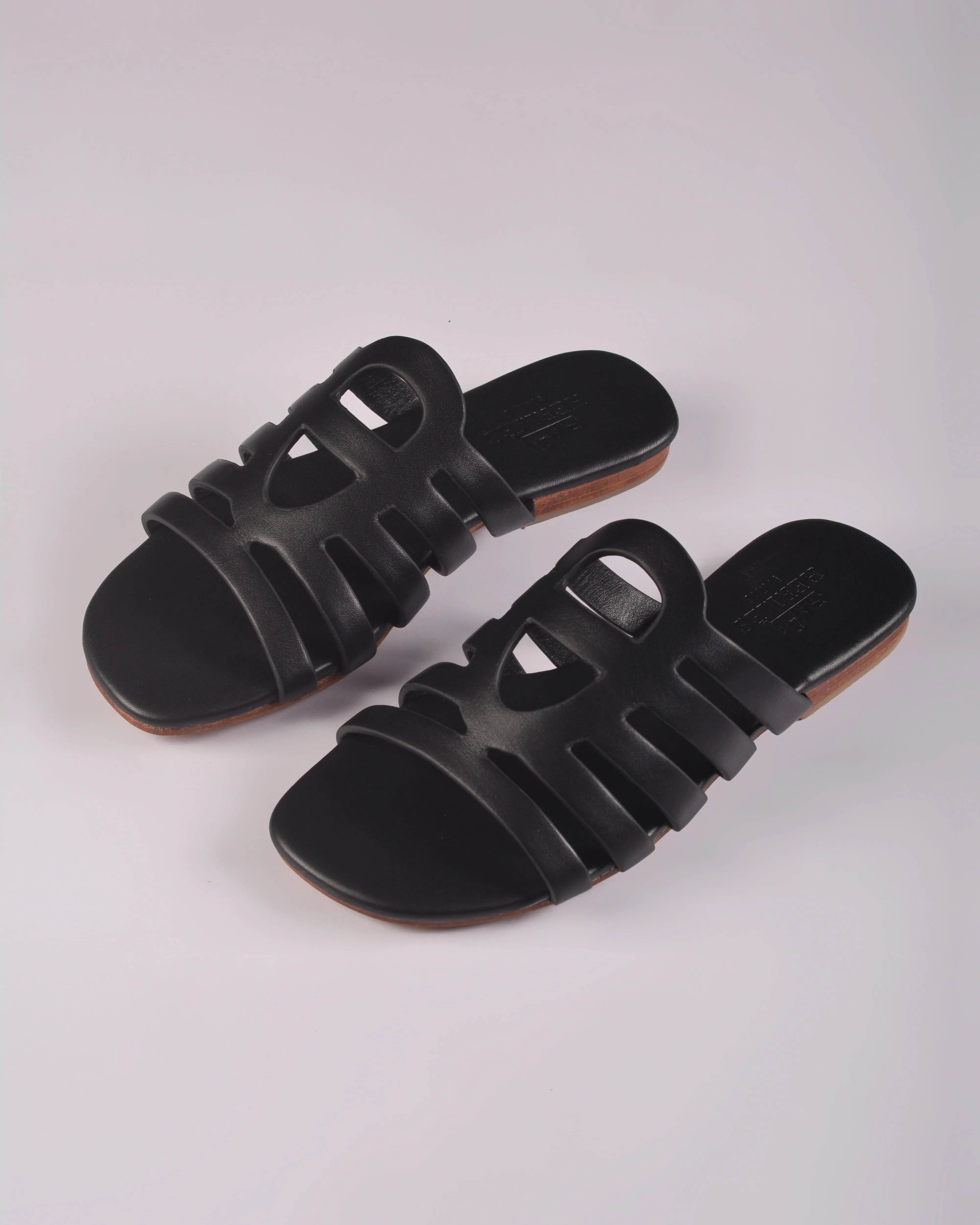 Camelia Sandal Black