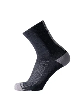 Crosspoint Essentials Waterproof Socks: Victory