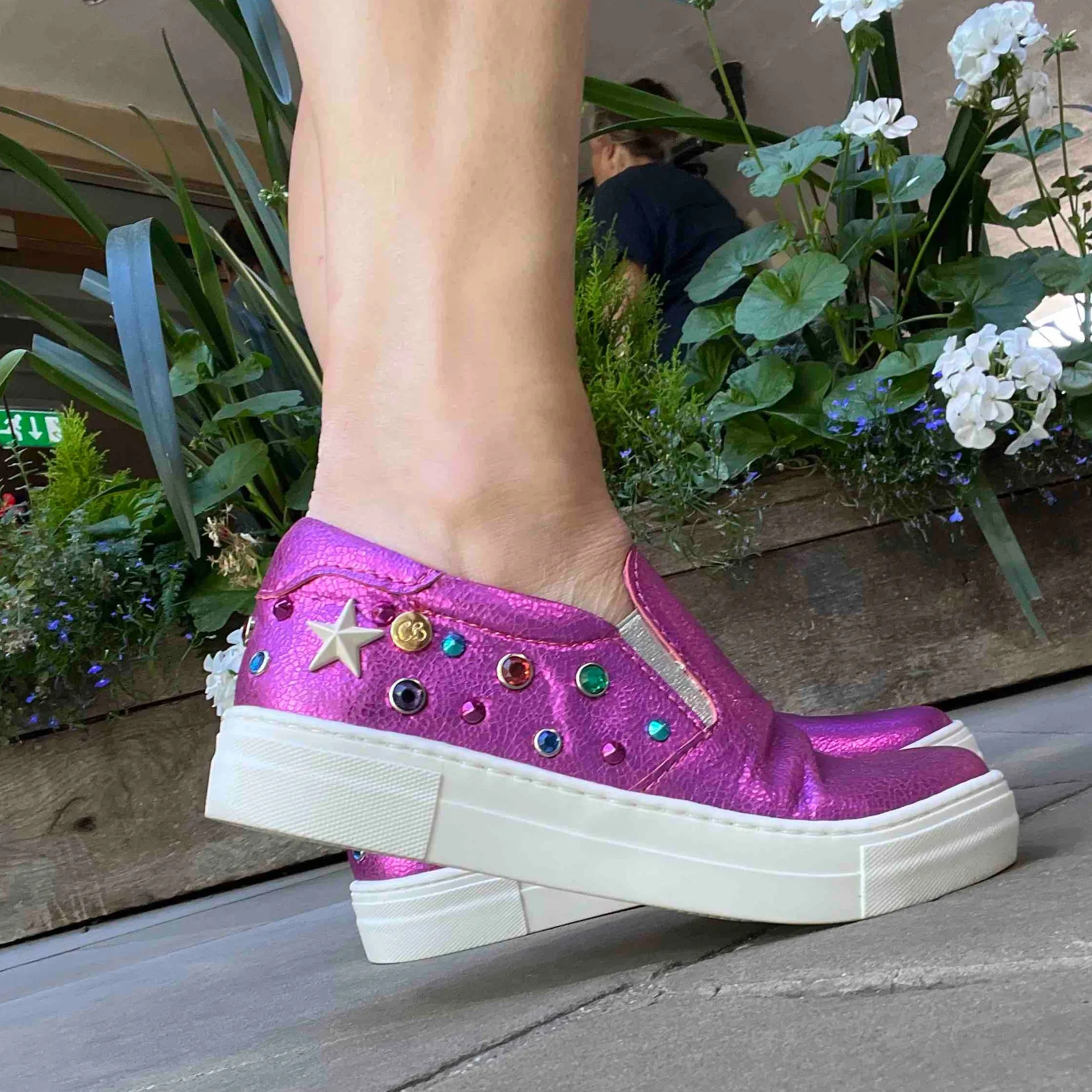 Scala Jewel- Fuchsia crack slip on sneaker